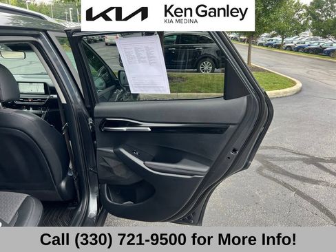 Used 2025 Kia Seltos S AWD/4WD image 54