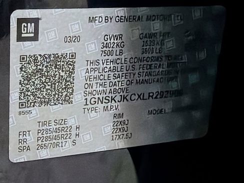 Used 2020 Chevrolet Suburban Premier image 36