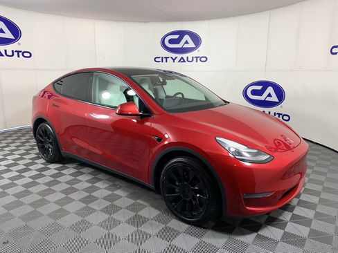 Used 2020 Tesla Model Y Long Range AWD/4WD image 1