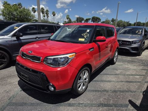 Used 2016 Kia Soul + w/ Audio Package FWD image 3