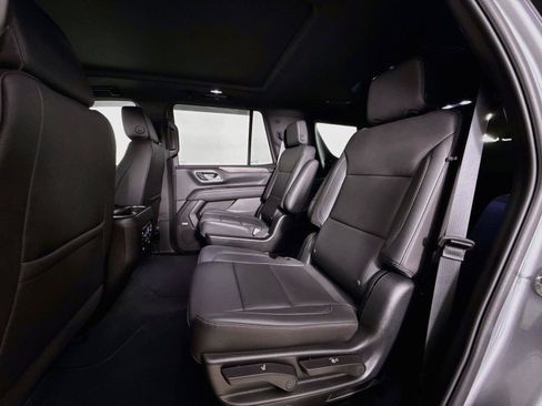 Used 2023 Chevrolet Tahoe Z71 w/ Luxury Package AWD/4WD image 26