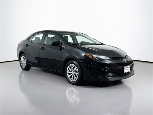 Certified 2019 Toyota Corolla LE image 10