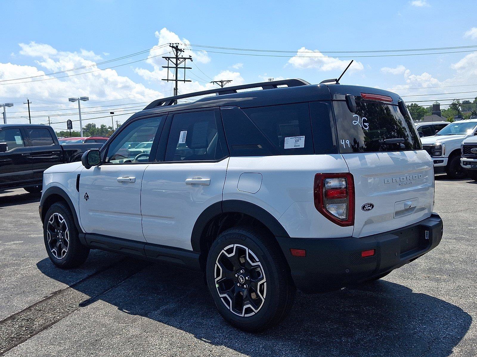 New 2026 Ford Bronco Sport Outer Banks w/ Outer Banks Tech Package+ AWD/4WD image 3