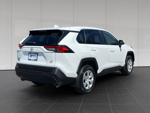 Used 2025 Toyota RAV4 LE image 5