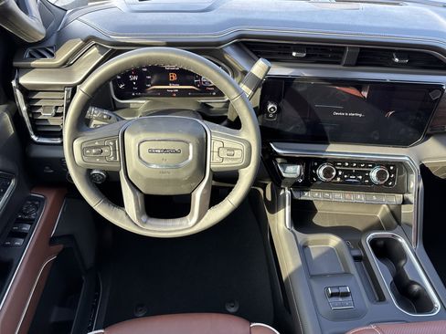 New 2026 GMC Sierra 2500 Denali Ultimate image 17