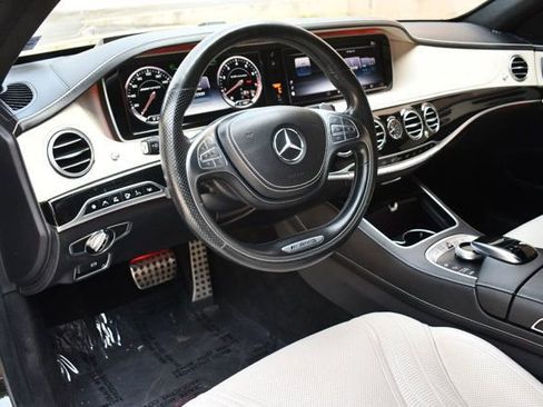 Used 2015 Mercedes-Benz S 63 AMG 4MATIC Sedan w/ Driver Assistance Package image 21