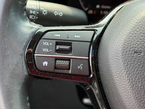 Used 2023 Honda CR-V EX-L image 17