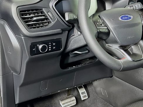 Certified 2024 Ford Escape ST-Line w/ Tech Pack #1 FWD image 10