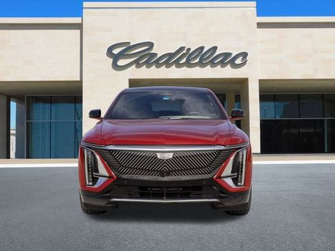 New 2025 Cadillac Lyriq Luxury image 7