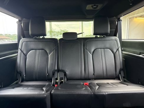 Used 2021 Ford Expedition Max Limited image 27