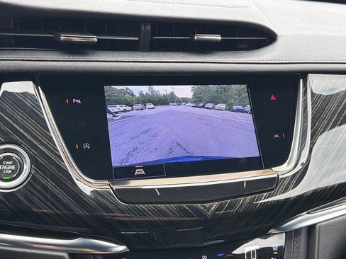 Certified 2023 Cadillac XT6 Premium Luxury AWD/4WD image 7