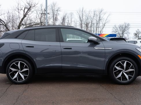 Used 2023 Volkswagen ID.4 Pro S image 7