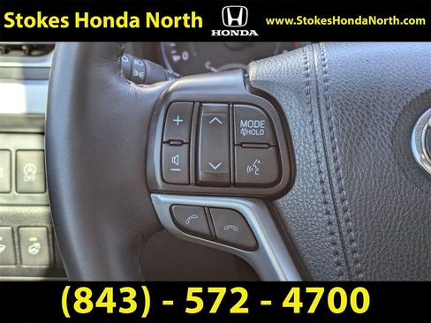Used 2019 Toyota Highlander Limited Platinum image 25