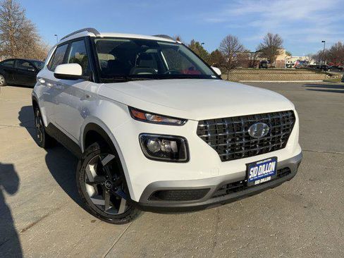 New 2026 Hyundai Venue SEL image 2