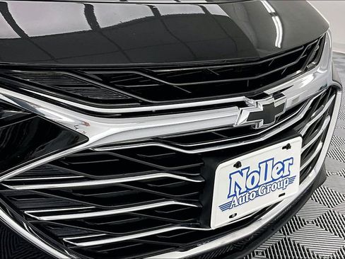 Used 2022 Chevrolet Malibu LT image 28