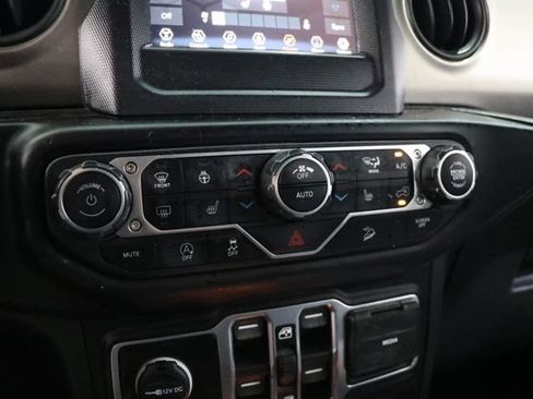 Used 2020 Jeep Wrangler Unlimited Sport AWD/4WD image 31