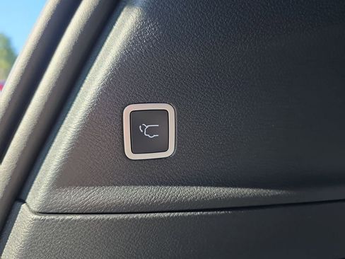 New 2026 Chrysler Pacifica Select image 15