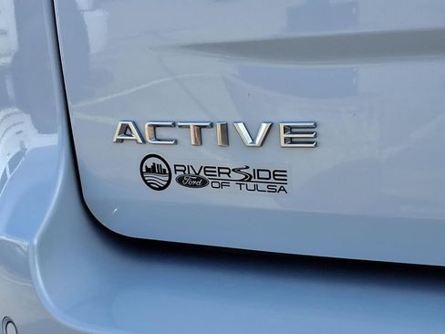Used 2025 Ford Expedition Active AWD/4WD image 7