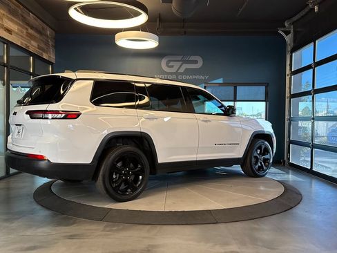 Used 2023 Jeep Grand Cherokee L Laredo AWD/4WD image 3