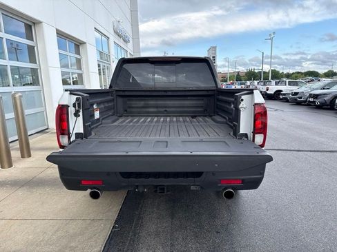 Used 2023 Honda Ridgeline Black Edition image 8