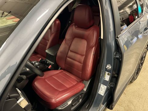 Used 2023 MAZDA CX-5 Carbon Edition image 19