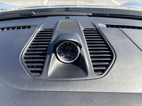 Certified 2019 Porsche 911 image 22