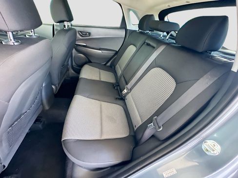 Used 2021 Hyundai Kona SE FWD image 20