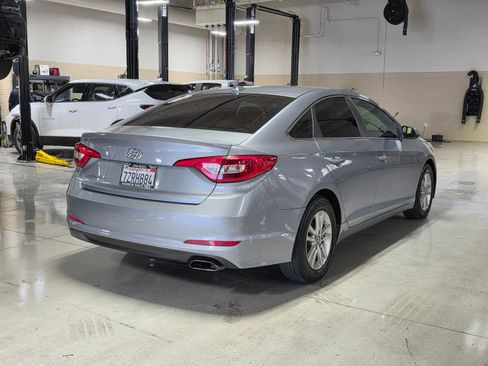 Used 2017 Hyundai Sonata SE FWD image 7