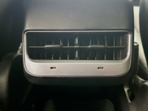 Used 2020 Tesla Model 3 Standard Range Plus image 25