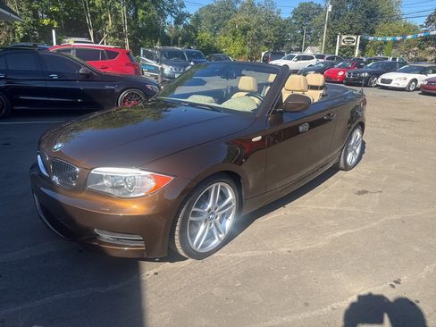 Used 2012 BMW 135i Convertible image 21
