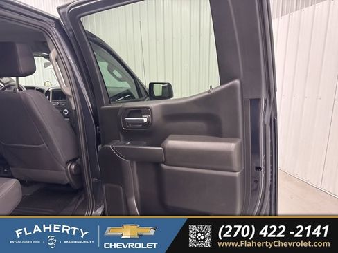 Used 2023 Chevrolet Silverado 1500 Custom image 14