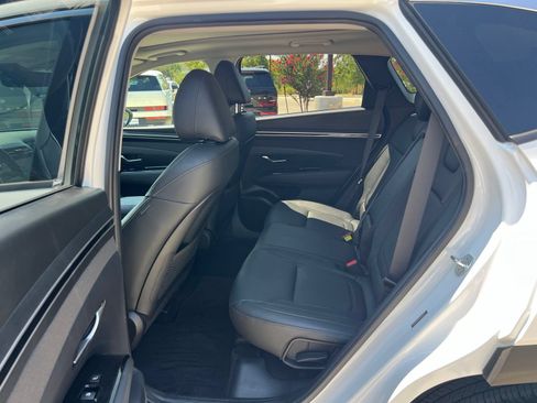 Used 2024 Hyundai Tucson Limited FWD image 17