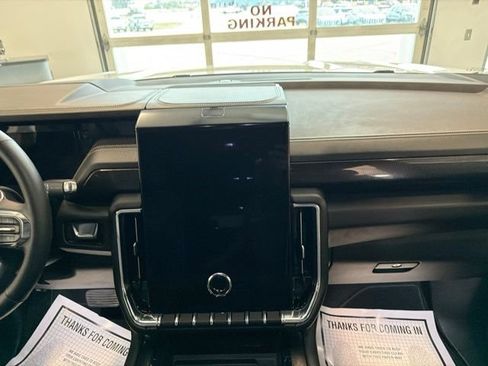 Used 2026 GMC Yukon XL Elevation w/ LPO, Floor Liner Package AWD/4WD image 29
