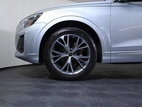 Used 2025 Audi Q8 Premium w/ Convenience Package AWD/4WD image 24