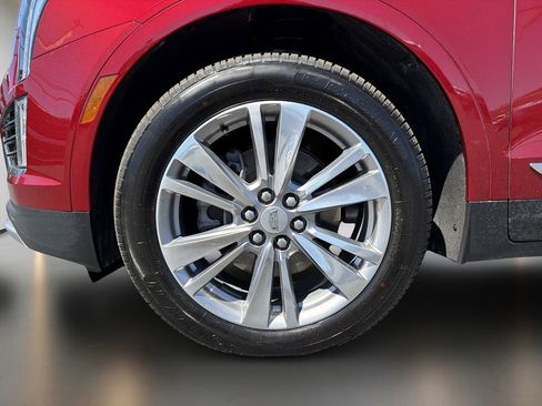 Used 2024 Cadillac XT5 Premium Luxury AWD/4WD image 9