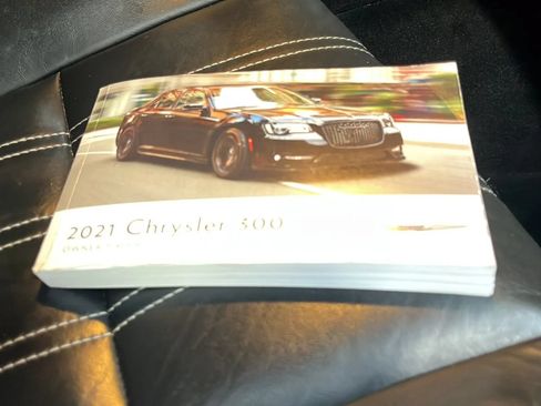 Used 2021 Chrysler 300 S RWD image 28