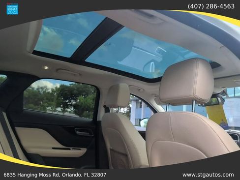 Used 2017 Jaguar F-PACE Prestige AWD/4WD image 26