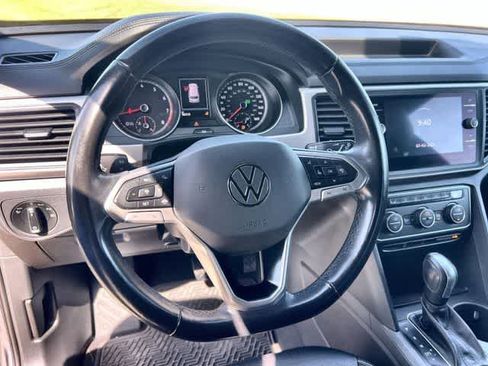 Used 2020 Volkswagen Atlas Cross Sport SE AWD/4WD image 17