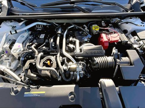 New 2025 Nissan Sentra SR image 16