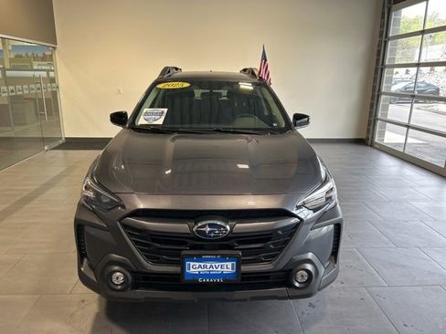 Used 2025 Subaru Outback Premium AWD/4WD image 15