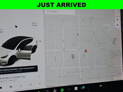 Used 2021 Tesla Model Y Long Range AWD/4WD image 25