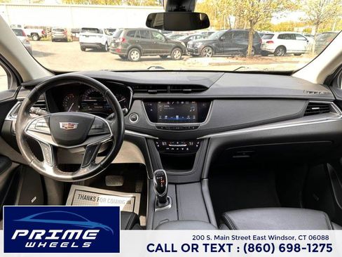 Used 2019 Cadillac XT5 Premium Luxury w/ Driver Assist Package AWD/4WD image 19