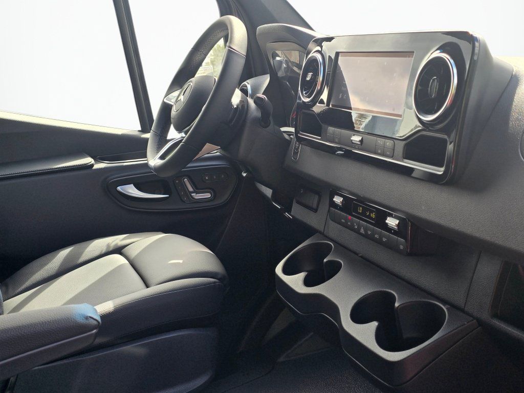 New 2026 Mercedes-Benz Sprinter 2500 image 23