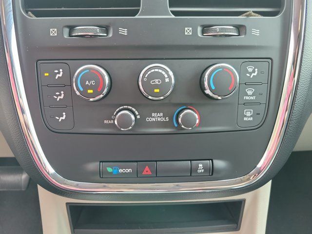 Used 2012 Dodge Grand Caravan SXT FWD image 21