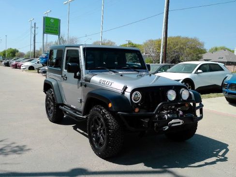Used 2015 Jeep Wrangler Sport image 5