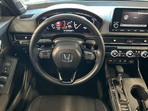 Used 2025 Honda Civic Sport image 16