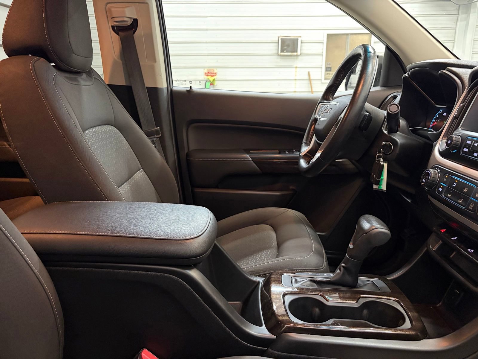 Used 2018 GMC Canyon SLE w/ SLE Convenience Package AWD/4WD image 27