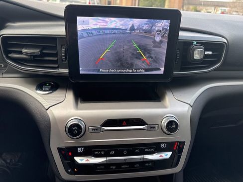 Used 2021 Ford Explorer XLT w/ Equipment Group 202A image 23