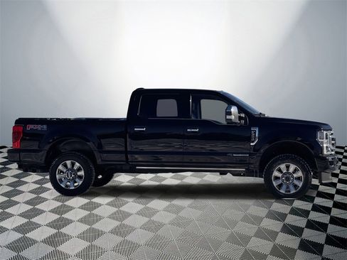 Used 2022 Ford F350 Platinum image 5