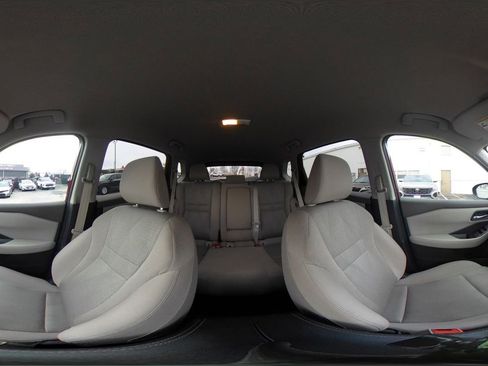 Used 2024 Nissan Rogue SV image 42